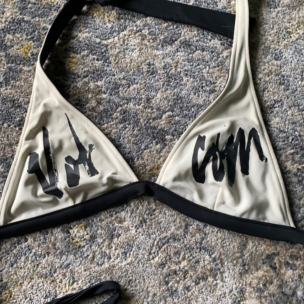 Volcom Reversible Bikini Top - Picture 4 of 4